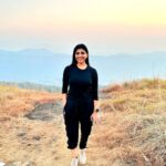 Lahari Shari Instagram - Oh, happy day.😇🖤 #smilealways #happymood #beautifulday #lifestyles #livelife #lovenature #sunshine Hyderabad