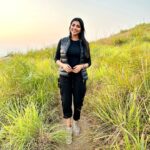 Lahari Shari Instagram - Living in the sunshine 🌞 #sunshine #happymood #beautifulday #lifeisgreat #lovemyself #beautifullife Hyderabad