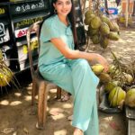 Lahari Shari Instagram - I’m like a coconut. I’m tough to crack, but super sweet on the inside.🥥🌴 #coconutwater #goodvibes #keralaspecial #happymood #traveling #shootdiaries Kerala - Kochi