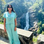 Lahari Shari Instagram - I’ve never mist a chance to see a waterfall ❄️❄️ #Kanuma, the festival of cattle. The 3rd day of the Sankranti. 🌾 Wish you Happy kanuma to you all ❤️ #happykanuma #waterfall #mondayvibes #mountains #loveit #festivalmood Kerala - Kochi