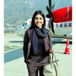 Lahari Shari Instagram - The sky’s the limit ✈️ Come fly with me...🖤 #happyflying #bhuntar #kullu #manali #amazingtrip #loveit #beautifullife #happysoul Bhuntar, Himachal Pradesh