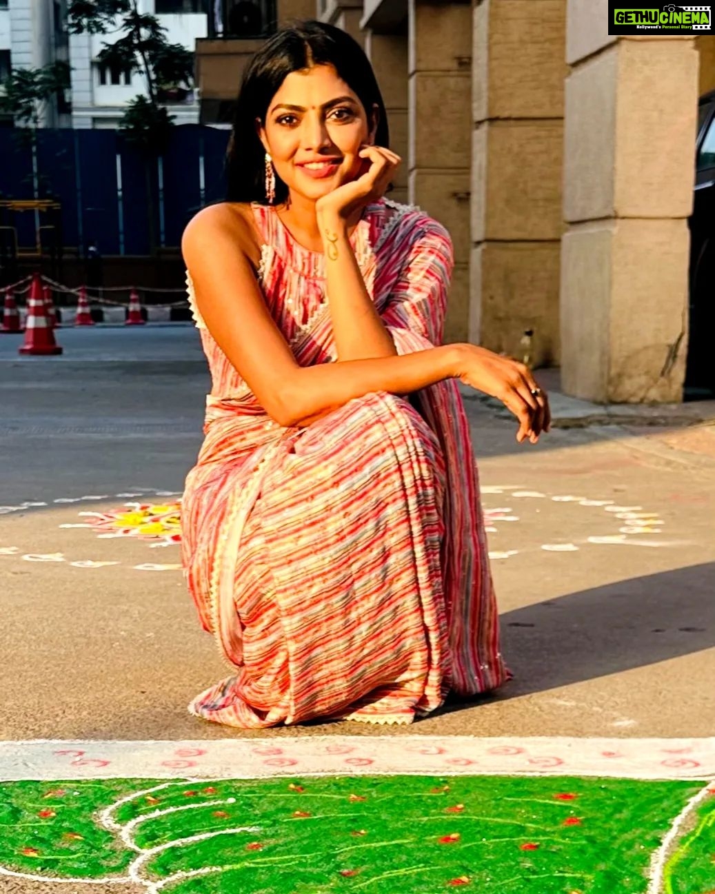 Lahari Shari Instagram - May this first festival of the year bring new happiness and good luck in your life.❤️ Designer and Stylist : @adamohyd #happysankranti #festival #happykanuma #happyday #positiveenergy #lifeisgreat #loveit Hyderabad