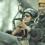Lahari Shari Instagram - Every moment you are paragliding is the best moment of your life. I simply love paragliding as it makes me fly wherever I want.🖤❄️ #paragliding #mountains #snow #flyinghigh #loveit #happymoment #beautiful #lifeisamazing Manali, Himachal Pradesh