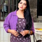 Lahari Shari Instagram – Don’t wait for the New Year to make positive changes in your life. Start today 😍

#happyday #positivethought #lifegoals #lovemyself #newyear #goals Taj Tirupati