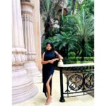 Lahari Shari Instagram - Sending my warmest thoughts and Christmas spirit on your way.🖤 Designer and Stylist : @adamohyd #celebrations #happymood #lifeismagical #loveforever #bestlife #actress #tollywood Leela Palace Hotel, Old Airport Road, Bangalore