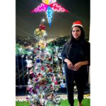 Lahari Shari Instagram - The bells are ringing everywhere, and Santa’s on his way, there’s peace blanketing the snow-covered land, on this special Christmas day! 🎊🎁🎉✨️🌟 #happychristmas #santaclaus #wish #gifts #lovemylife Hyderabad