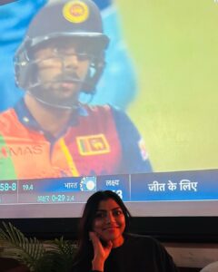 Lahari Shari Instagram - No matter when it comes …. but it comes .. Win is always a Win… @hardikpandya93 #indvsl #indiancricketteam #cricket @mobe_26