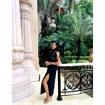 Lahari Shari Instagram - Sending my warmest thoughts and Christmas spirit on your way.🖤 Designer and Stylist : @adamohyd #celebrations #happymood #lifeismagical #loveforever #bestlife #actress #tollywood Leela Palace Hotel, Old Airport Road, Bangalore