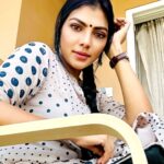 Lahari Shari Instagram - Feeling good living better 🤍🌻🌻 #goodmorning #goodday #goodvibes #positivity #loveeveryday #lifeisgreat Hyderabad