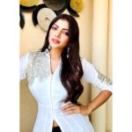 Lahari Shari Instagram - My ways are exceptional ! Simple yet significant.🤍 #goodmorning #goodvibes #positiveenergy #livemylife #lovemyself #livecreatively #lifeisgreat Hyderabad