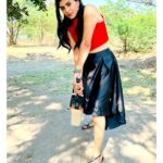 Lahari Shari Instagram - Cricket is my favorite game ❤️🖤🏏 #criketlover #passion #love #lifeisbeautiful #criket #batting #impact #cricketfield #sundayvibes Stylist : @adamohyd Hyderabad