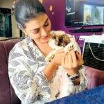 Lahari Shari Instagram - I woof you so much.🤍 #happyday #lifeisbeautiful #lovelylife #positivethinker #alwayssmile #confident Hyderabad