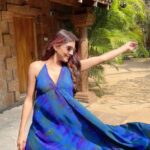 Lahari Shari Instagram - I wake up every morning with a great desire to live joyfully.❤️ #goodmorning #beautifullife #positiveenergy #lovemyself #lifeismagical #actress #tollywood #hyderabad Hyderabad