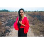Lakshmi Priyaa Chandramouli Instagram - 🍒❤️ Shot by the brilliant @madwhoworks #PhotoShoot #ActorsLife #KollywoodActress #TamilActress #TamilPonnu #SelfStyling #SelfMakeUp #LakshmiPriyaaChandramouli #WorkLife #Experiments #GratitudeAlways #GratitudeAllDayEveryDay #EcrPhotoShoot #DreamWithoutFear #LoveWithoutLimits ECR
