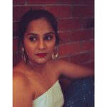 Lakshmi Priyaa Chandramouli Instagram - All for the grid! 📸@_shrvn Managed by @thiruupdates #PhotoShoot #Experiments #InstaGrid #BeingActiveOnSocialMedia #ActorsLife #TamilActress #TamilPonnu #KollywoodActress #NationalAwardWinner #LakshmiPriyaaChandramouli #GratitudeAlways #ThankfulForTheExperiences