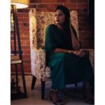 Lakshmi Priyaa Chandramouli Instagram - Let's do the grid! 📸@_shrvn Managed by @thiruupdates #InstaGrid #PhotoShoot #CasualShoot #ActorsLife #Kollywood #TamilActress #TamilPonnu #NationalAwardWinner #LakshmiPriyaaChandramouli #GratitudeAlways #ThankfulForTheExperiences