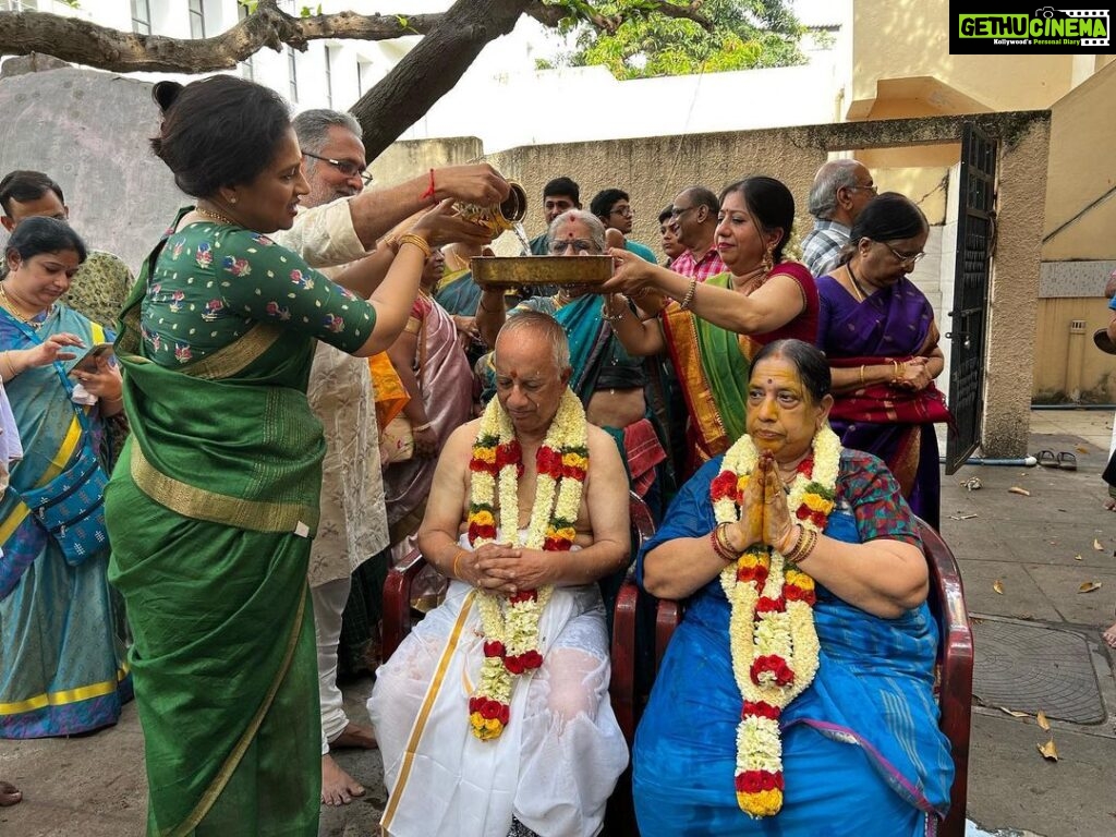 Lakshmy Ramakrishnan Instagram - What a beautiful way to celebrate Mothers day ,we know Uncle and aunty from the time I came to Chennai as an 18 year old, newly wed! They were our neighbours, 40 years passed, we do not speak often , but the relationship is still the same, and it is Uncle’s Sathabhishekam🙏 Simple event with close knit family and friends , awesome food and lots of love and nostalgia 🙌 I admire aunty for her commitment , efficiency as a home maker , her grit and determination. Many women like her haven’t got the opportunity to shine outside their homes but that doesn’t make them less than any other achiever ! In fact, they are the real heroes:) she brought up two kids well, been a pillar of support for uncle, took care of Uncle’s Mother and maintained social commitments❤ Lots of love Aunty and Uncle…