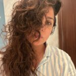 Lara Dutta Instagram - My hair is having a moment! 🙄🤪. Had poker straight hair all my life ( was born with it) and now for the last four years this is what comes out of the wash!!! Talk about embracing all the changes your body goes thru!! 😂😂 #hairtodaygonetomorrow #curls #crazyhair #loveit
