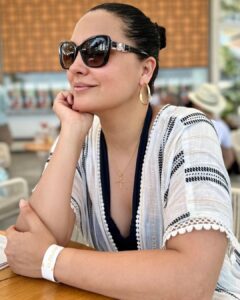 Lara Dutta Instagram - I see you life, and I’m comin’ at ya!!!! 😎😎. #futuresbright #lovelife #hello #dowhatyoulove