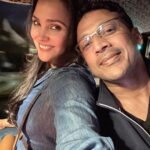 Lara Dutta Instagram - Getting Bhups onto a gondola on a chilly evening is no easy task!!! 😂🥰. #datenightdoneright @mbhupathi