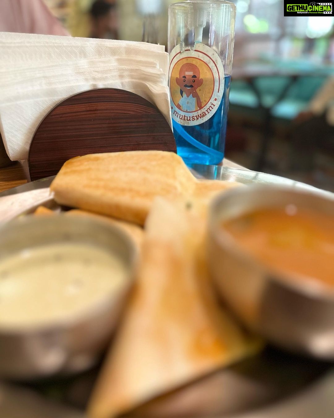 Lara Dutta Instagram - Sunday morning breakfasts 😍😍. #foodie #foodcoma #southieatheart #south #dosa