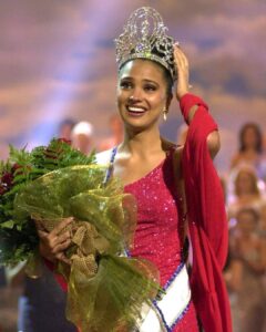 Lara Dutta Instagram - On this day, 23 years ago! Moment etched in our hearts ❤️ forever! 12th May, 2000 the universe welcomed its first Miss Universe of the new millennium with our Miss Universe 2000, @larabhupathi 👑

Happy Crowniversary, Queen! 🤍 We love you! ✨

#LaraDuttaBhupathi #MissUniverse2000 #MissUniverse #Crowniversary #LIVAMissDiva #MissUniverseIndia