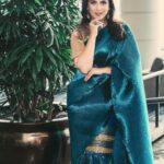 Lara Dutta Instagram - Thank you @darpanmagazine and Vancouver for an unforgettable evening!!! Was an honour to be part of the Power Women of Influence Gala! Wearing: @kiranuttamghosh Hair: @clarabellesaldanha Makeup: @harpsohal