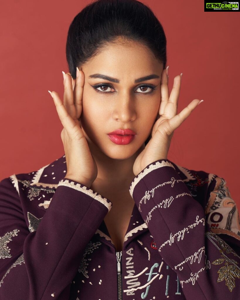 Lavanya Tripathi Instagram - 👐🏼 . . . Outfit @shahinmannan Earrings @thetrinkaholic Stylist @neeraja.kona Asst stylist @manogna_gollapudi Photographer @ishan.n.giri Mua- @makeupartistpj