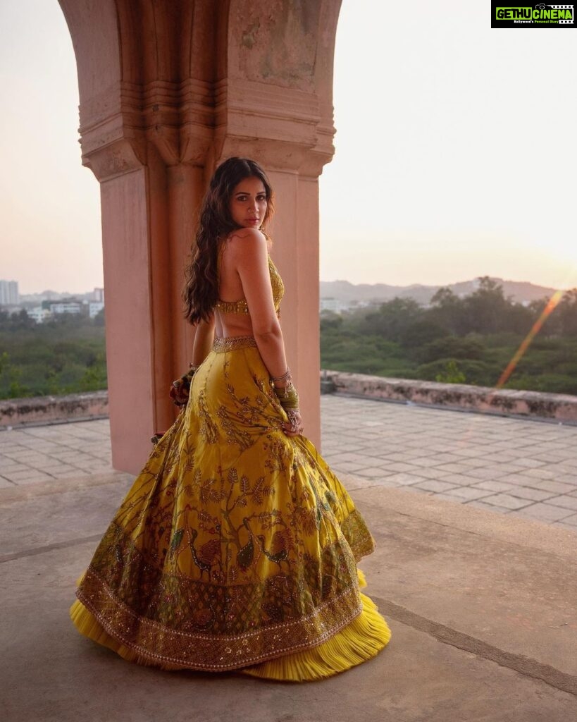 Lavanya Tripathi Instagram - Yellow illuminates my soul ⭐️ . . . . Styled by @rashmitathapa Wearing @archanajaju.in X @elevate_promotions Jewellery @sheetalzaveribyvithaldas Hair/makeup @makeuphairbyrahul Shot by @shaktismaran
