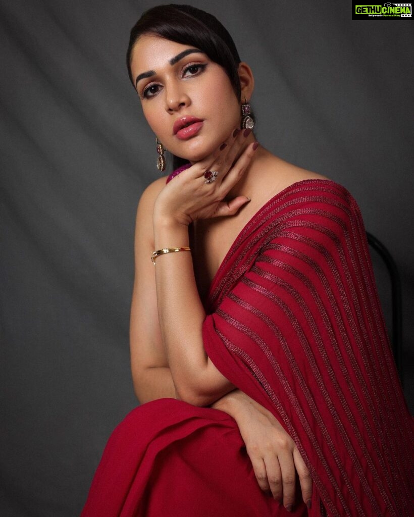 Lavanya Tripathi Instagram - don't think I will ever get tired of wearing pink. . . Styled by - @ashwin_ash1 & @hassankhan_3 Outfit - @amitaggarwalofficial Jewelry- @darpan.mangatrai.official @perniaspopupshop Makeup- @makeupartistpj Hair - @hairby_nagu Asst by - @sanazabeen24 Shot by - @pranav.foto