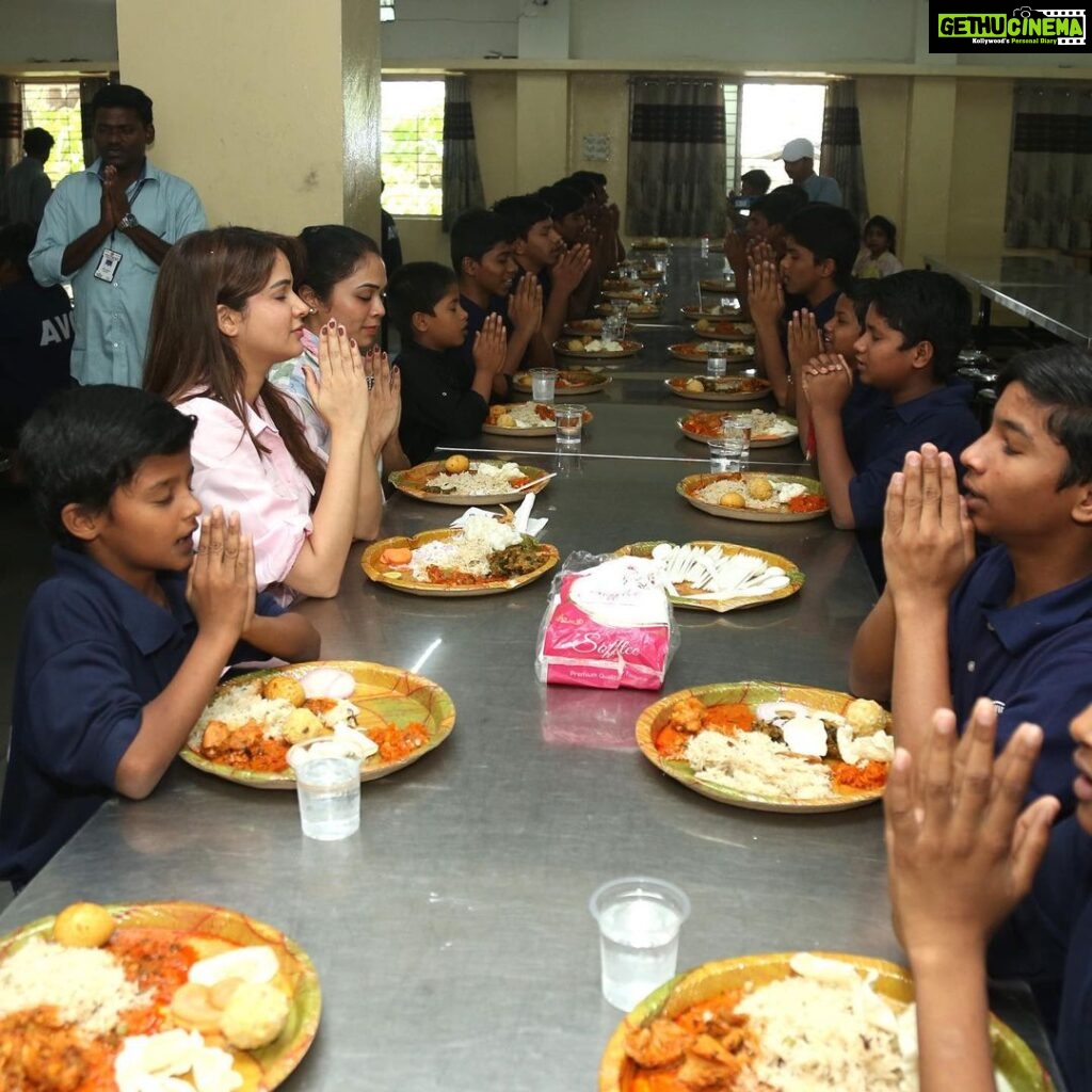 Lavanya Tripathi Instagram - I had the pleasure of visiting Anaandha Vidyarthi griha @orphanage1919 , my heart is full after seeing these bright kids get everything they need to study and have a good life in the future. They cook their meals, clean, have their own salon, sewing machines too, and take care of the center better than any other place I've seen. Rajesh garu is such an inspiration, I'll keep doing my part, thank you for inviting me to your home and for being such a welcoming host. I had doubts about calling the press here, because it was very personal to me, but after I went over there, I realized that people needed to see this place, this will help them and anyone in need ♥️