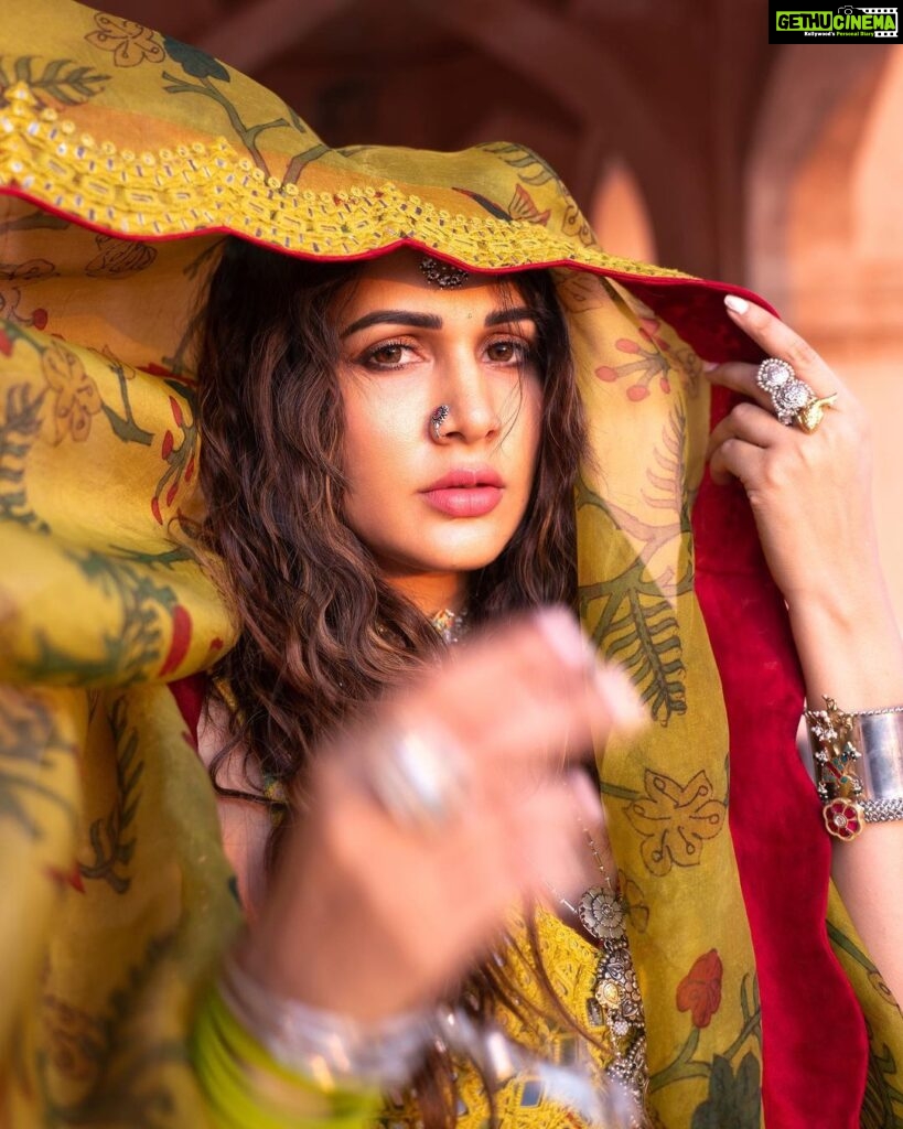 Lavanya Tripathi Instagram - Princess vibe check ✅ . . . Pleasure working with this super cool team! Styled by @rashmitathapa Wearing @archanajaju.in X @elevate_promotions Jewellery @sheetalzaveribyvithaldas Hair/makeup @makeuphairbyrahul Shot by @shaktismaran