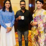 Lena Kumar Instagram - With @bashmohammed26 and @gayathri__arun yesterday @kochimarriott for #ennalumentealiya promotions. #ennalumentealiya #in #theatres #6 #january #2023 @iamlistinstephen @magicframes2011 #release Kochi, India