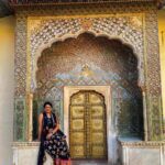 Lena Kumar Instagram - Have you been to Jaipur? I love these doorways @citypalacejaipur #pinkcity #jaipur #rajasthan #incredibleindia #instagram #travel #wanderlust #earth #joy #beauty #architecture #life #living #fun #friends City Palace, Jaipur