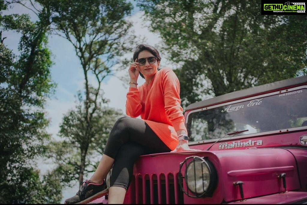 Lena Kumar Instagram - I’d love to show you the place where this pic was taken. Will share it soon. Photo @ak_1996_47 #colours #jeep #nature #travel #kerala #incredibleindia #wanderlust #actress #actorslife #blessed #life