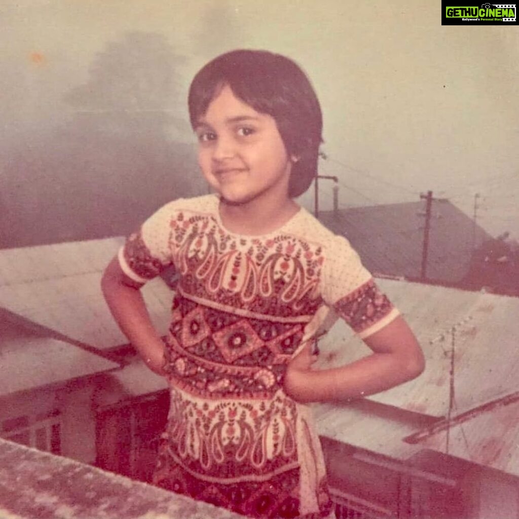 Lena Kumar Instagram - Just completed 42 revolutions around the sun !! Phew 😅 Thank you @mohankumarthathampilly (dad) for making me stand on the other side of the terrace parapet to take this pic 😂 and thanks @sujith_kj21 for the digital version of this pic 😊 . . . #digitalart #childhoodphoto #lena #birthday #blessed #lenaa