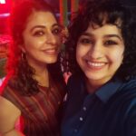 Leona Lishoy Instagram - Yes to the curls 🤎 . . #sister #mychedathiwhocallsmechechi Parakkat Nature Resorts