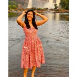 Leona Lishoy Instagram - Happiness for no special reason 💖 Wearing @kahani_stories_in_thread . . #throwbackpic #April’22