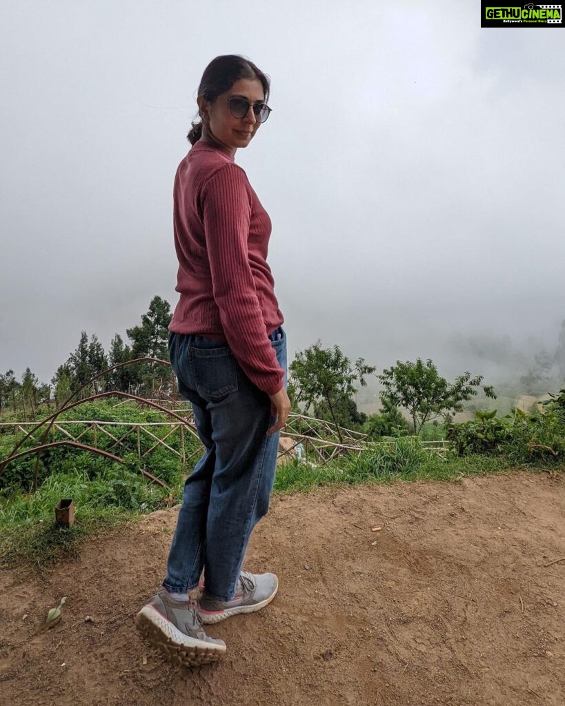 Leona Lishoy Instagram - I am a ‘good weather can uplift my mood’ kinda person. . . 📸 @iambobbyeric #throwbackpic Poomparai, Kodaikanal