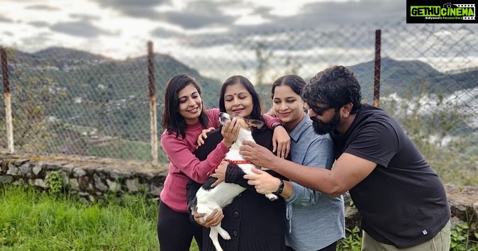 Leona Lishoy Instagram - Paapu on his first trip to the hills ❤️ Swipe ⬅️ . . 📸 @ashwing1686 Kodaikanal, tamil nadu