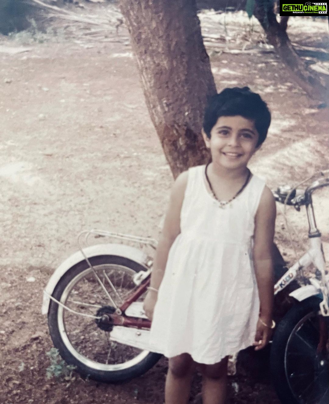 Leona Lishoy Instagram - I saw you as a bud, you bloomed and grew into such an amazing lady.I love you my little superstar.Wish you all the wonderful things in life.Happy Birthday my Archakutty..❤️❤️