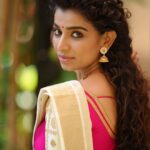 Lisha Chinnu Instagram - The language of the eyes is universal . . . . . . Shoot location @anora_artstudio Muah @mua_vijisharath @makeup_sharathbhushan Styling @labelswarupa Jewellery @kirtilalsonline Photo @camerasenthil