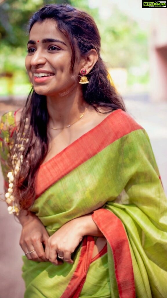 Lisha Chinnu Instagram - Just for d love of Vikram BGM...!!! Let's do tis. Vikrammmm Vikrammmmm Vikrammmm... Photography - @vajiravelunatarajan Muah - @bee_s.makeup Model - @lishachinnu