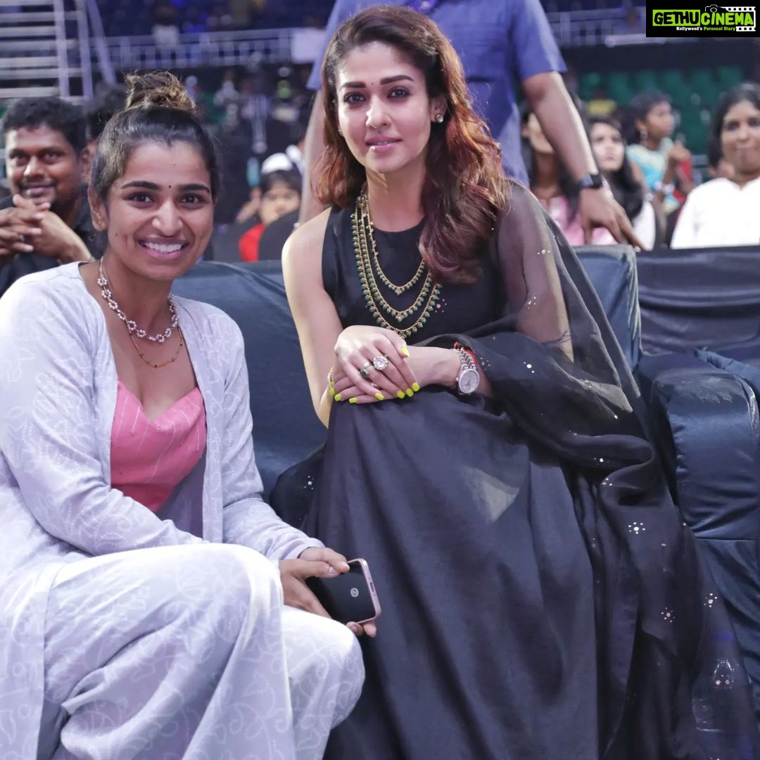 Lisha Chinnu Instagram - With the lady superstar Rowdy baby @nayantharaaa #galattacrownawards2022.. Thank you @kiransa for capturing tis beautiful moment for me #fangirlmoment😍 #ladysuperstar #cute #nayanthrafans #nayan #kollywoodcinema #southcinema #tamilcinema #womeninmovies #strongwomenquotes #inspiration #powerliftingwomen #emotional