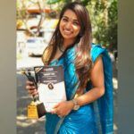 Lisha Chinnu Instagram - Happy to be receiving tis award "Media Ambassador Award" from @sacas.arts. Such moments in life are always special bcoz it's gives you opportunity to do more nd more ... #SAcollegeofartsandscience.....!! #womeninbusiness #womeninpr #womenentrepreneurs #motivation #cirkleprandevents #awards #women #worklife #womensday #loveforwork❤️