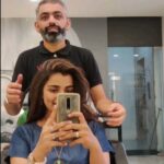 Lisha Chinnu Instagram - "Stop judging your art based on how much applause it receives " #scaleup #scaleupforeveryone In fame @lishachinnu #behindthescenes #behindthechair #haircut #haircolor #schwarzkopfprofessional #schwarzkopfusa #schwarzkopf #longhair #reelvideo #reelsinstagram #reelkarofeelkaro #reels #reelsviral #reelindia #chennaihairstylist #chennaimakeupartists #chennai #tamilnadue Scale Up