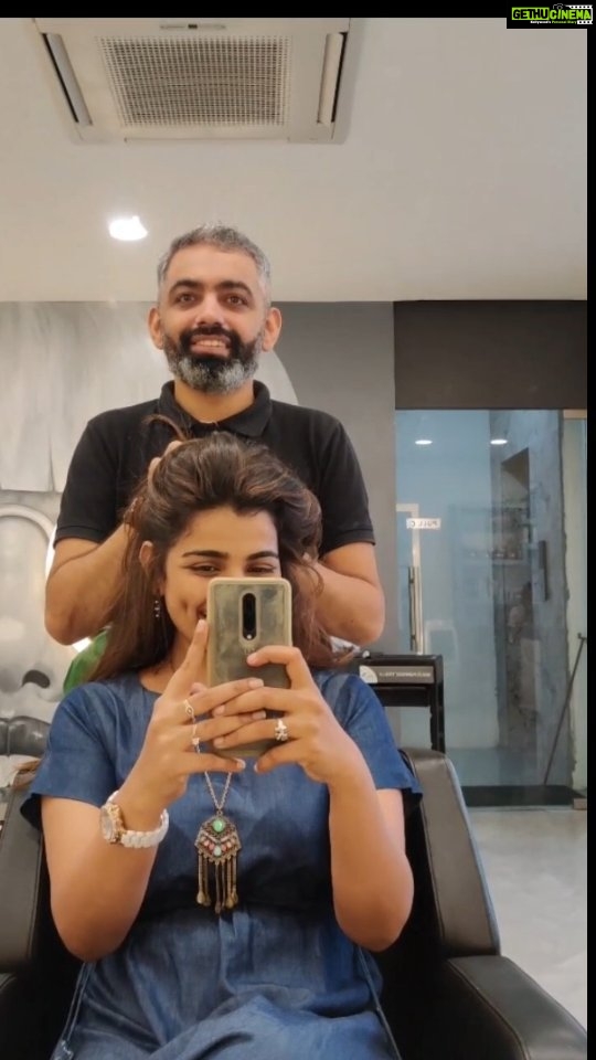 Lisha Chinnu Instagram - "Treat your hair like royalty, It's the Crown 👑 you never take off ". All you need is a right "craft man " who will love your more hair as u do @sunit_trikha. @schwarzkopfin Walk in to @scaleup_salonandacademy for more education for hair, skin and make up. #hightlightshair #keratintreatment #behindthescenes #scaleupforeveryone #loveforfashion #loveforhair❤️ #chooseyourstylistwisely #reelsinstagram #happyface #happycolor #styledirector #offers #alandur #beauty #haircare