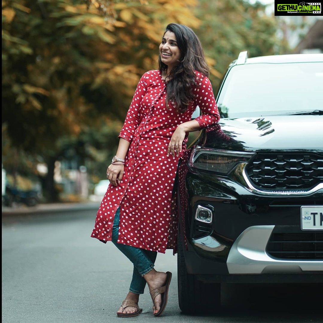 Lisha Chinnu Instagram - Finally a proper pic with my new baby #rasukutty❤️ 📷 @sinty_boy . . . . #newcar #newlife #kiamotorsindia #black #photoshoot #redndblack #lishachinnu #carsofinstagram #myhappyplace #lish #selflove #entrepreneurlife #dimple #musiclover🎶