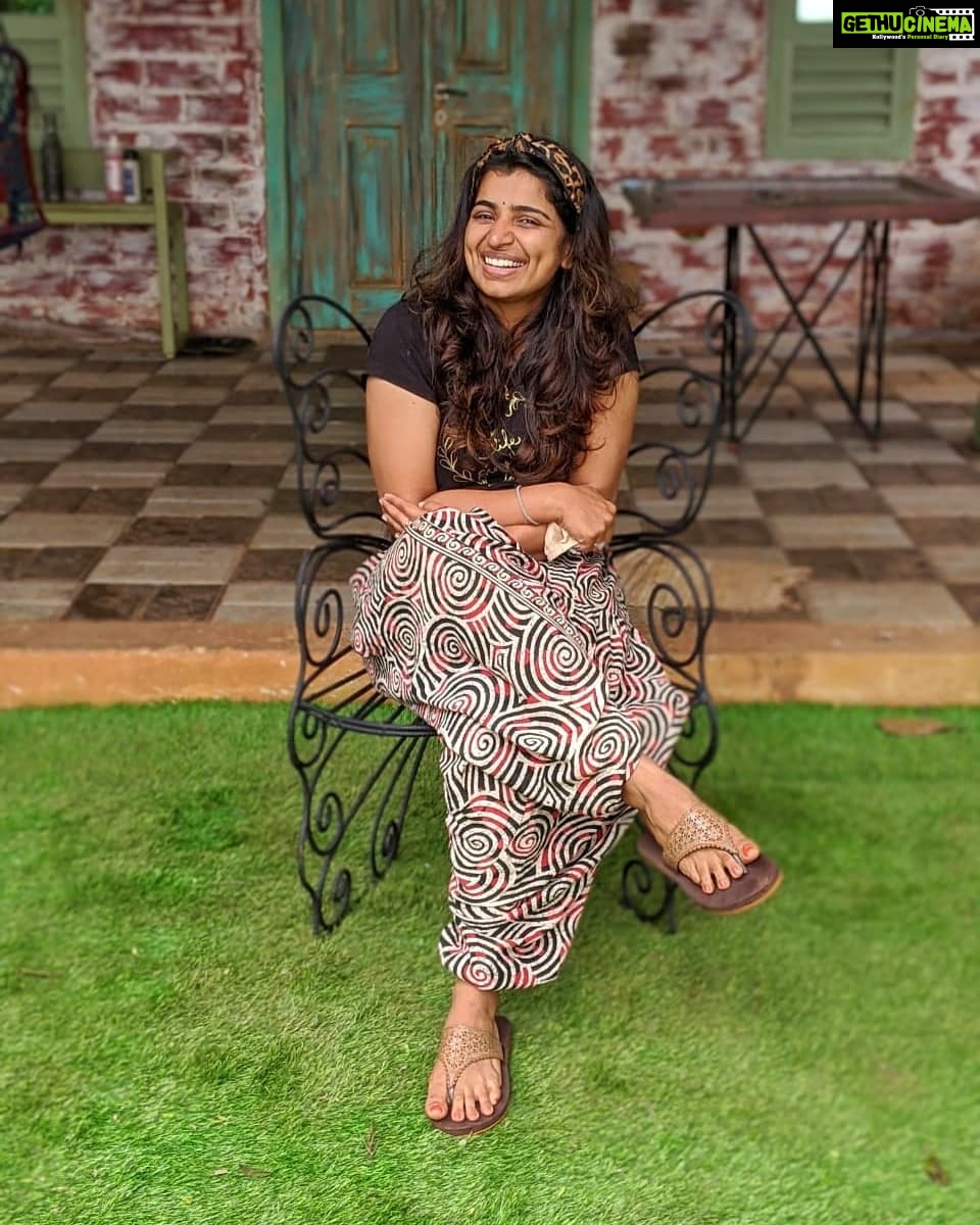 Lisha Chinnu Instagram - What you have today might not be thr tmrw. STOP/PAUSE AND WATCH YOURself.... You have tat one thing that will make u fly..🦋 🦋 🦋 #Aura #vibes #selfquotes . . . Pc @kiransampath Thank u for capturing this beautiful pic kee... Wildrootstay