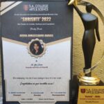Lisha Chinnu Instagram - Happy to be receiving tis award "Media Ambassador Award" from @sacas.arts. Such moments in life are always special bcoz it's gives you opportunity to do more nd more ... #SAcollegeofartsandscience.....!! #womeninbusiness #womeninpr #womenentrepreneurs #motivation #cirkleprandevents #awards #women #worklife #womensday #loveforwork❤️